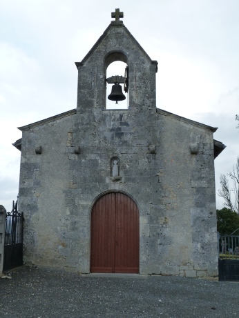 Pommiers-église Saint-Saturnin